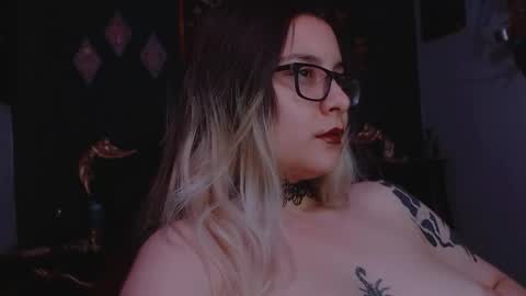 Snapshot of lilithmystic01 chatting on February 22, 2:50 am lilithmystic01 online show from February 22, 2:50 am