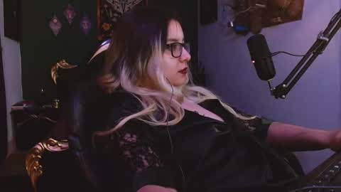 Snapshot of lilithmystic01 chatting on March 8, 10:54 am lilithmystic01 online show from March 8, 10:54 am