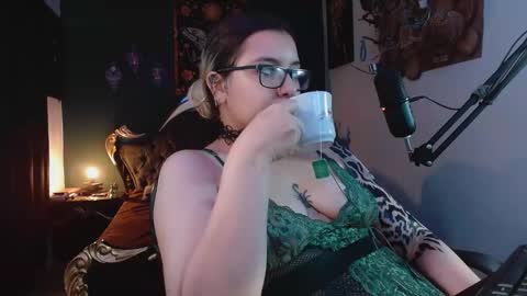 Snapshot of lilithmystic01 chatting on March 10, 3:09 pm lilithmystic01 online show from March 10, 3:09 pm