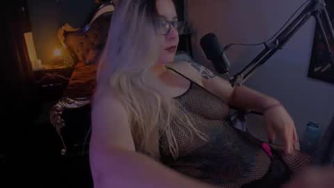 Snapshot of lilithmystic01 chatting on January 26, 1:04 pm lilithmystic01 online show from January 26, 1:04 pm