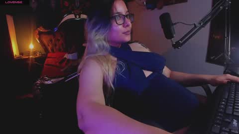 Snapshot of lilithmystic01 chatting on February 7, 2:58 pm lilithmystic01 online show from February 7, 2:58 pm
