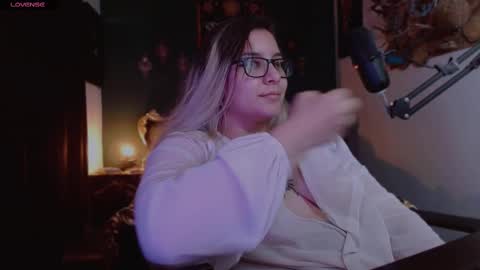 Snapshot of lilithmystic01 chatting on February 24, 4:04 pm lilithmystic01 online show from February 24, 4:04 pm