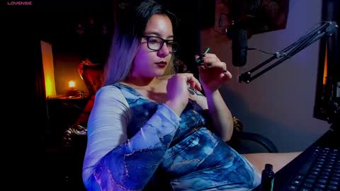Snapshot of lilithmystic01 chatting on February 2, 8:56 am lilithmystic01 online show from February 2, 8:56 am