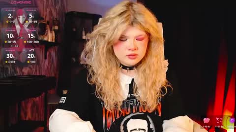 LilithNelson online show from March 21, 9:30 pm