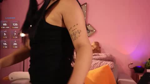 lilithrose_2 online show from December 2, 3:21 pm