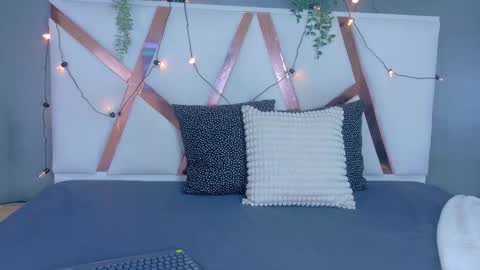 L I L I T H  online show from February 24, 11:35 am