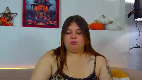 LillianHaig online show from October 24, 7:25 pm