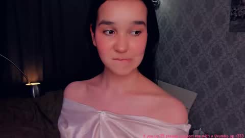 Celina Lillie online show from December 21, 11:11 pm