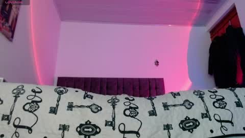 lillith_777 online show from May 28, 10:52 pm