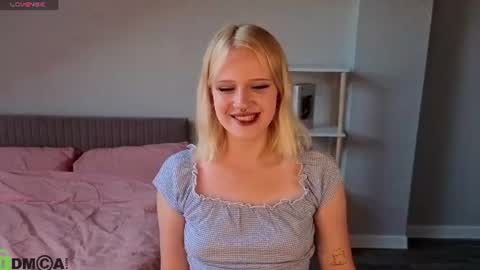 Lily online show from July 6, 1:02 am