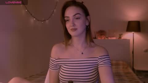 Snapshot of lillyfarey chatting on October 8, 7:31 pm LillyFarey online show from October 8, 7:31 pm