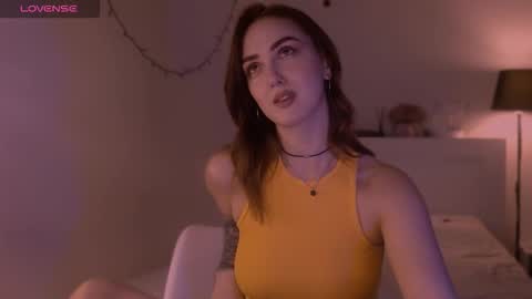 Snapshot of lillyfarey chatting on September 19, 6:55 pm LillyFarey online show from September 19, 6:55 pm
