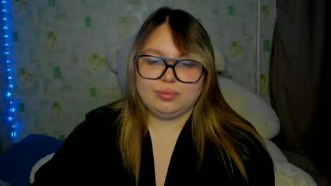lillyhaigh online show from July 9, 8:24 pm