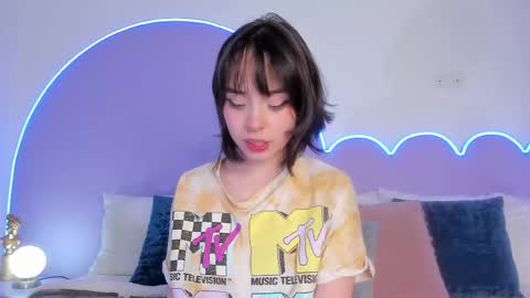 Lilou online show from February 13, 5:22 pm