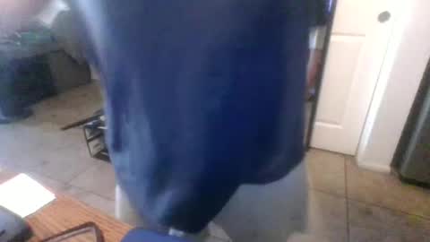 lilpackage69 online show from October 5, 7:21 pm