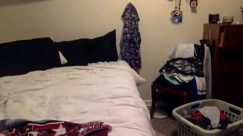 lil sweetz online show from April 9, 12:03 am