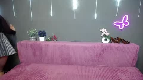 lilugrants online show from May 17, 6:28 pm