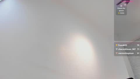 Snapshot of lily_cash1 chatting on October 10, 10:25 pm lily_cash1 online show from October 10, 10:25 pm