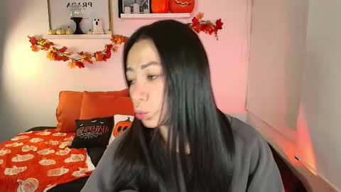 Snapshot of lily_evans_ chatting on October 4, 11:57 pm just lily online show from October 4, 11:57 pm