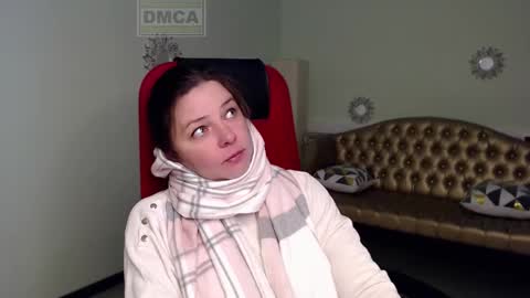 Snapshot of lily_flower7_ chatting on March 10, 3:45 am Lily online show from March 10, 3:45 am