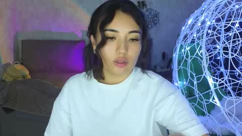 Lily online show from November 8, 5:27 pm