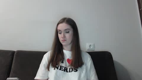 Snapshot of lily_love_x chatting on February 1, 1:55 am lily_love_x online show from February 1, 1:55 am