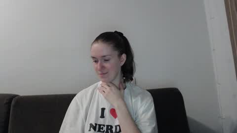 lily_love_x online show from November 25, 4:33 am