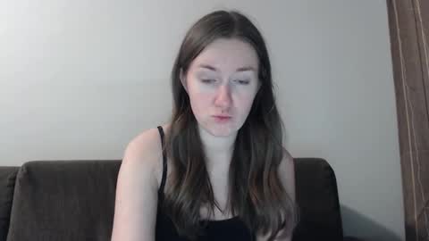 Snapshot of lily_love_x chatting on February 17, 11:22 pm lily_love_x online show from February 17, 11:22 pm