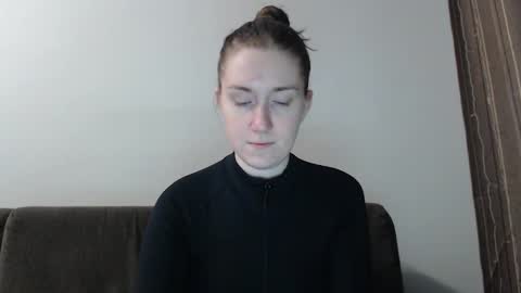 Snapshot of lily_love_x chatting on January 11, 1:37 am lily_love_x online show from January 11, 1:37 am