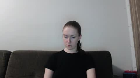 lily_love_x online show from May 5, 3:13 am