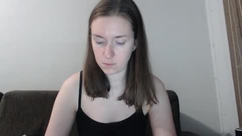 lily_love_x online show from October 23, 5:31 am