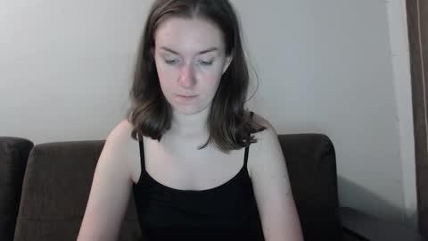 Snapshot of lily_love_x chatting on September 16, 10:13 pm lily_love_x online show from September 16, 10:13 pm