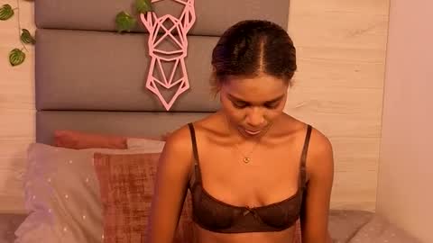 Lily Miiller online show from November 4, 9:16 pm