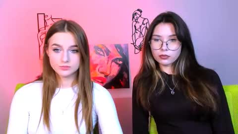 Snapshot of lily_morty chatting on October 5, 7:10 pm Lily online show from October 5, 7:10 pm