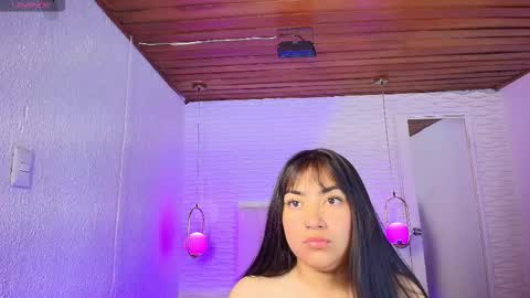 Snapshot of lily_waist chatting on October 1, 11:20 am lily_waist online show from October 1, 11:20 am
