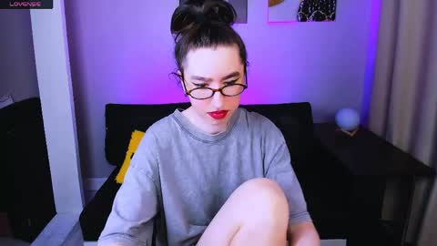 LILY online show from May 16, 12:15 pm