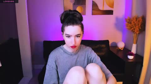 LILY online show from May 23, 12:34 pm