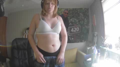 Snapshot of lilybvixen chatting on October 8, 1:50 pm lilybvixen online show from October 8, 1:50 pm