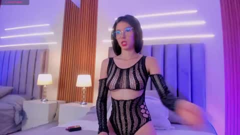 Lili online show from May 27, 6:16 pm