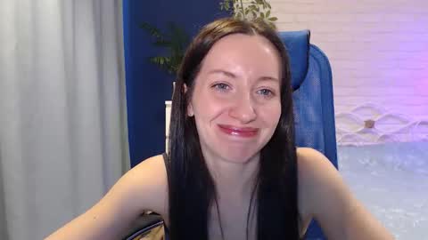 Lily online show from September 14, 9:44 am