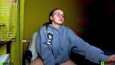 Lily online show from October 27, 2:06 pm