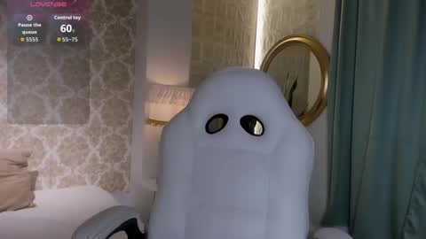 Snapshot of lilythea_ chatting on September 27, 9:01 pm Lilyy online show from September 27, 9:01 pm