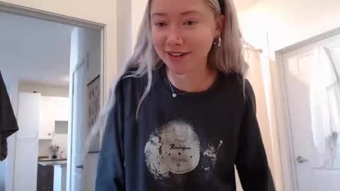 Lily Monroe online show from November 13, 1:36 pm