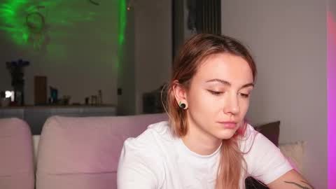 limy_sweet online show from February 20, 4:28 am