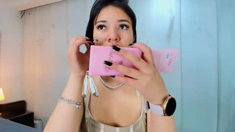  Lina Bedoya  online show from February 4, 11:47 am