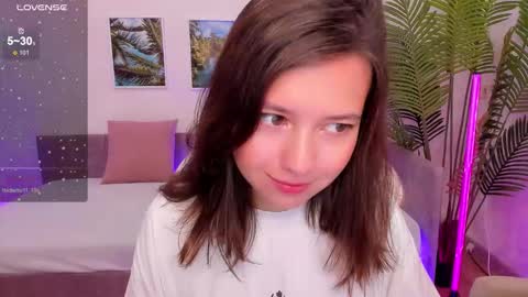 Snapshot of lina_brownie chatting on September 12, 2:24 am Lina online show from September 12, 2:24 am