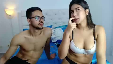 Snapshot of lina_busty chatting on September 13, 4:04 am lina_busty online show from September 13, 4:04 am