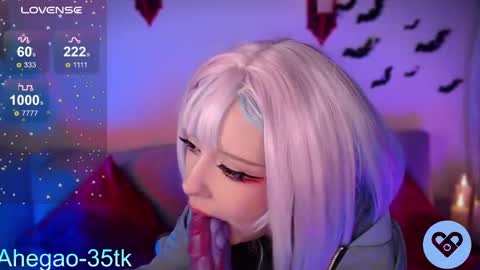 Snapshot of lina_diva chatting on September 29, 10:20 pm Hey im Lina Ur cosplay waifu online show from September 29, 10:20 pm