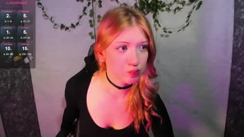 Lina online show from April 7, 8:22 pm