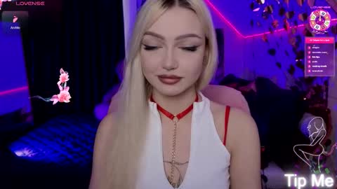 I am Lina online show from March 18, 1:50 pm